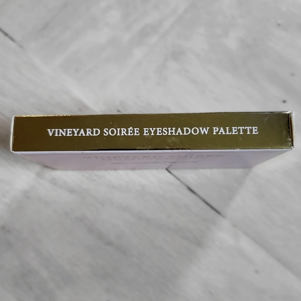 Coloured Raine Vineyard Soiree Shadow Palette - Neutral & Purple Pigments